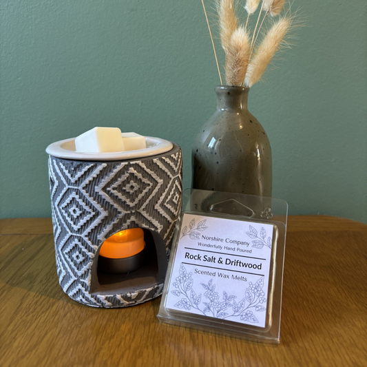 Rock Salt & Driftwood Wax Melts Clam Shell